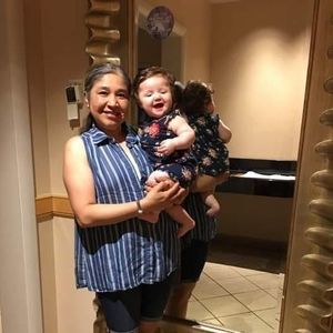 Meet your Posher, Damaris